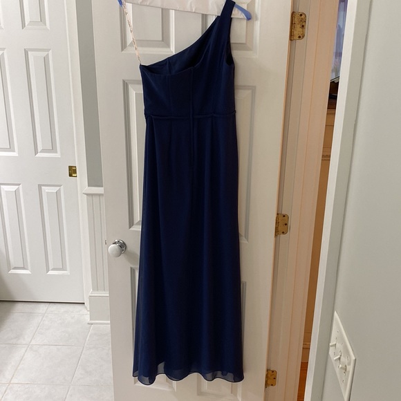 David’s Bridal Bridesmaids Dress || OneShoulder Chiffon Cascade Ruffle in Marine - Picture 5 of 6
